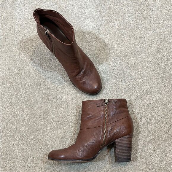 Cole Haan Nike Air Heeled Brown Ankle Vintage Cassidy Booties Women Size 9.5B - Picture 1 of 11